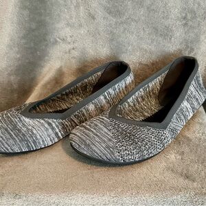 Gray Xero Ballet Flats with Flexible Sole
